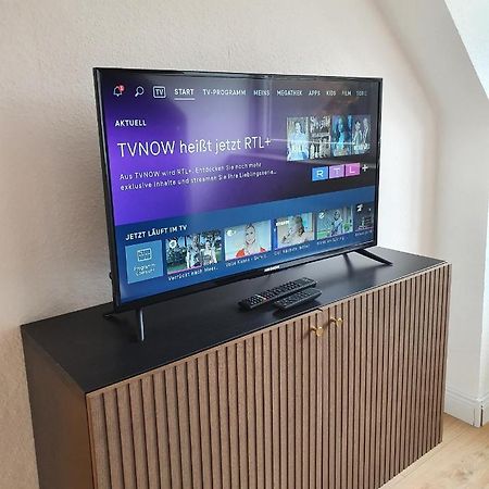 Melody Apartment Mit E-Ladesaeule Und Mobiler Klimaanlage Gelsenkirchen Bagian luar foto